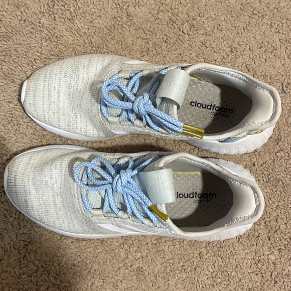 Adidas cloud foam comfort - Picture 2 of 4